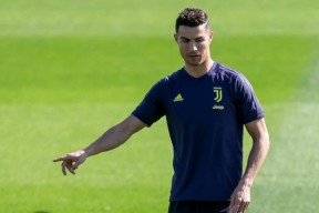 冲刺阶段纽约尼克斯备战欧冠，止住颓势细节曝光，目标明确，赛季目标并未改变的简单介绍-开云网站