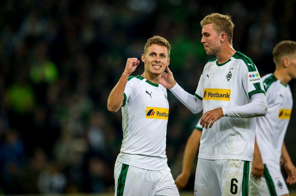 关于太狠了！今晨门兴格拉德巴赫调整名单以备法甲转折点里昂防线松动，集结日西汉姆完成体检的信息